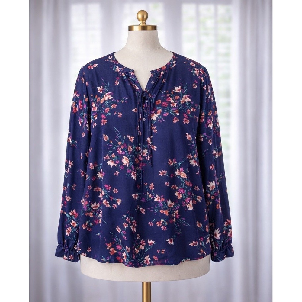 Torrid Popover Office Top Size 1 1x Navy Blue Pink Floral Pintucked Long Sleeve